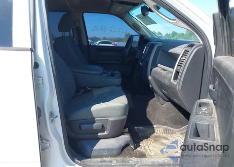 2014 Ram 1500 Express z USA, uszkodzony, nr VIN 1C6RR7KT4ES370111